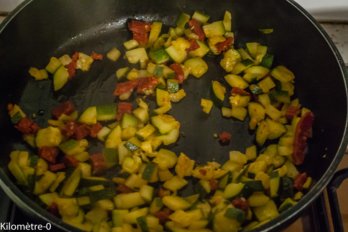 Photo de recette de courgettes, chorizo de Kilomètre-0, blog de cuisine réalisée à partir de produits locaux et issus de circuits courts