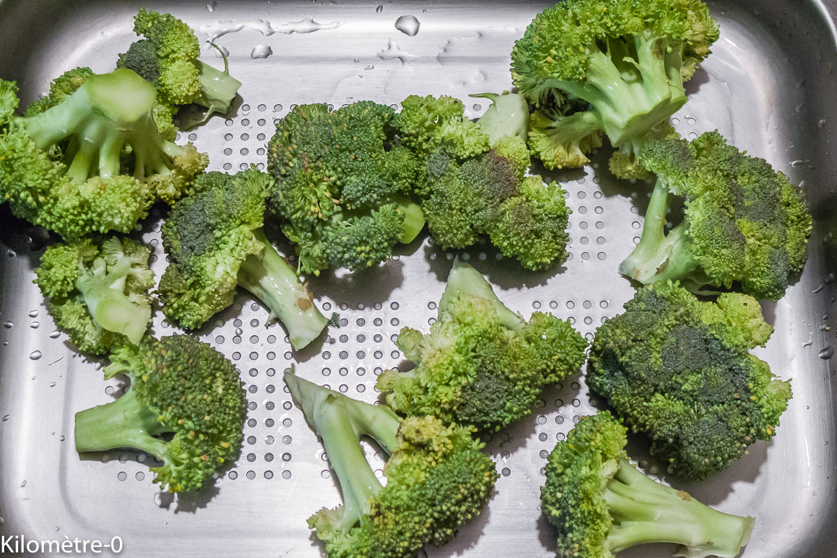 Photo de recette de brocolis, four vapeur de Kilomètre-0, blog de cuisine réalisée à partir de produits locaux et issus de circuits courts