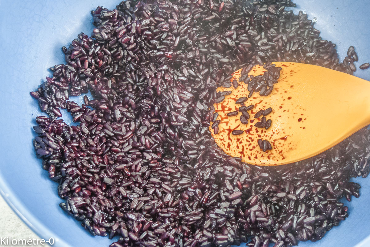 Photo de recette de riz noir de Kilomètre-0, blog de cuisine réalisée à partir de produits locaux et issus de circuits courts