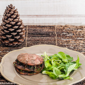 Photo de recette de millefeuilles andouille champignons de Kilomètre-0, blog de cuisine réalisée à partir de produits locaux et issus de circuits courts