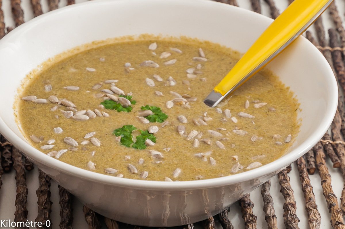 Photo de recette de soupe de moules, graines de tournesol de Kilomètre-0, blog de cuisine réalisée à partir de produits locaux et issus de circuits courts
