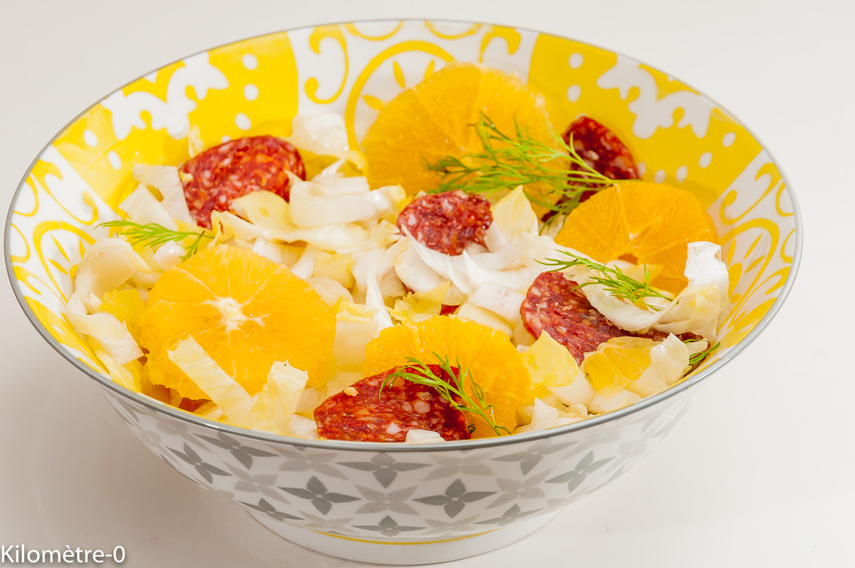 Photo de recette de salade endives, chorizo, oranges, bio de Kilomètre-0, blog de cuisine réalisée à partir de produits locaux et issus de circuits courts