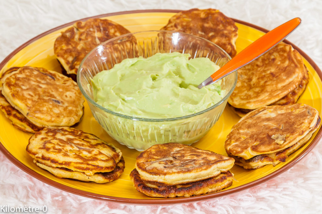 Photo de recette de blinis, maïs, avocat, apéro, facile de Kilomètre-0, blog de cuisine réalisée à partir de produits locaux et issus de circuits courts