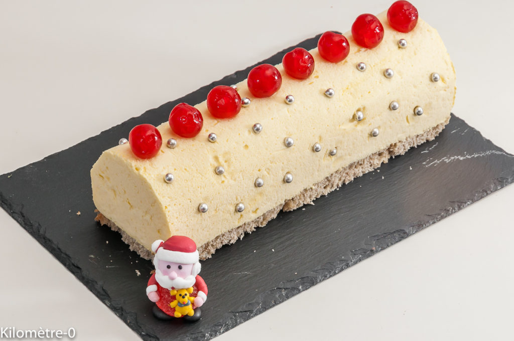 Photo de recette de bûche glacée, citron bio, Noël  de Kilomètre-0, blog de cuisine réalisée à partir de produits locaux et issus de circuits courts