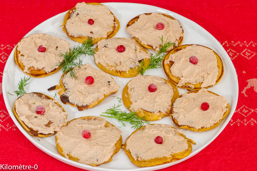 Photo de recette de blinis de patate douce, mousse de saumon de Kilomètre-0, blog de cuisine réalisée à partir de produits locaux et issus de circuits courts