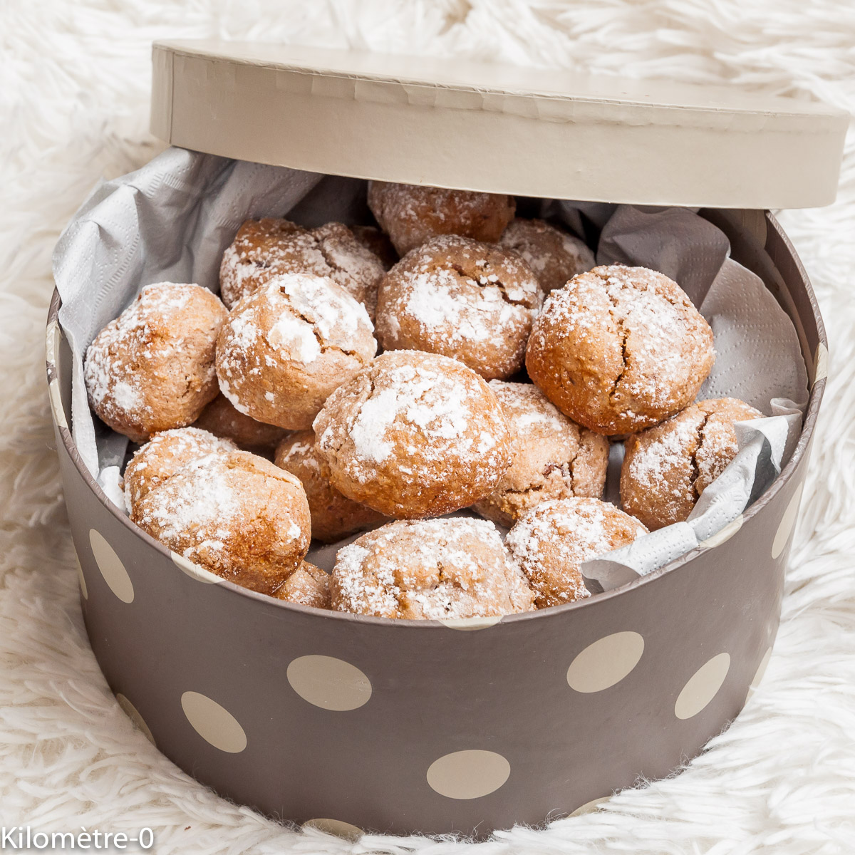 Photo de recette d'amaretti de Kilomètre-0, blog de cuisine réalisée à partir de produits locaux et issus de circuits courts