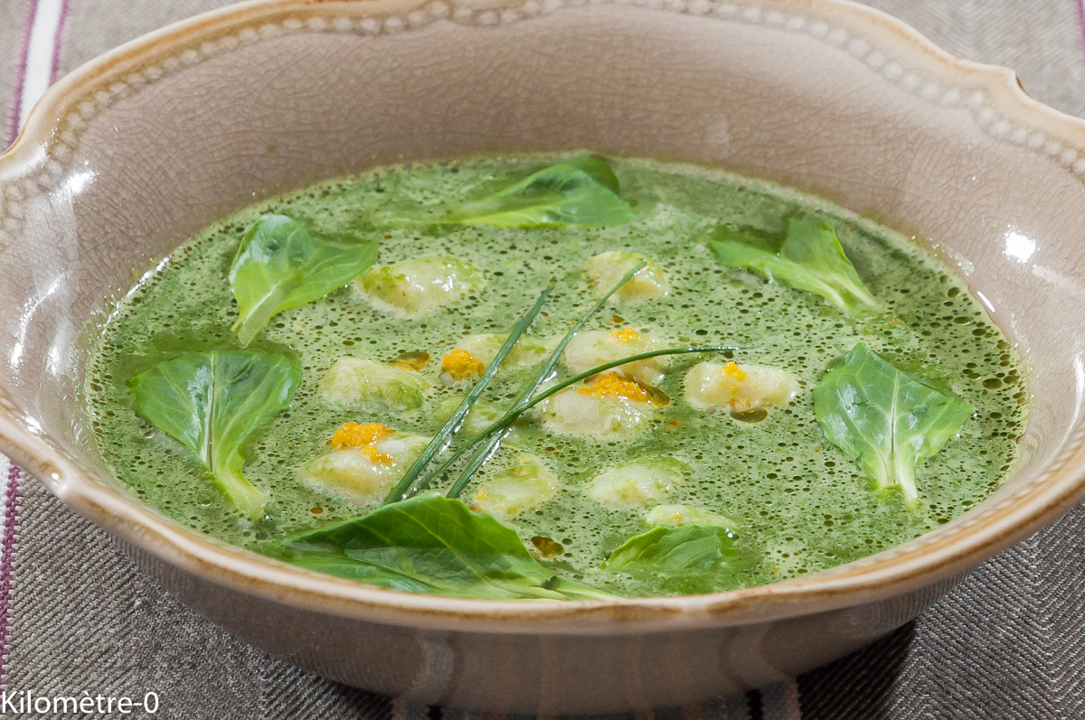 Photo de recette de velouté de mâche de Kilomètre-0, blog de cuisine réalisée à partir de produits locaux et issus de circuits courts