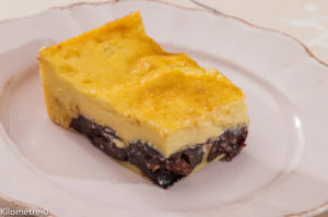 Photo de recette bretonne, gâteau, gâteau breton, cuisine bretonne, far, pruneaux , fruits, dessert breton,gourmand, facile, bio, dessert, laitage, de Kilomètre-0, blog de cuisine réalisée à partir de produits locaux et issus de circuits courts