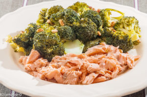 Photo de recette de salade, brocolis, saumon de Kilomètre-0, blog de cuisine réalisée à partir de produits locaux et issus de circuits courts