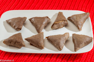 Photo de recette bretonne,  samosa, samoussa,  samoussas, galette, saint jacques, champignons, apéro, tour du monde des crêpes et galettes, de Kilomètre-0, blog de cuisine réalisée à partir de produits locaux et issus de circuits courts