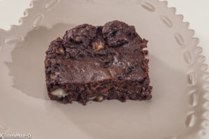Photo de recette de brownies, gâteau, chocolat,  facile, léger , noix, de  Kilomètre-0, blog de cuisine réalisée à partir de produits locaux et issus de circuits courts