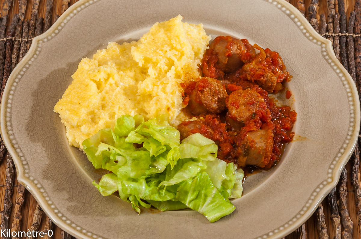 Photo de recette de ragoût de saucisses de Kilomètre-0, blog de cuisine réalisée à partir de produits locaux et issus de circuits courts