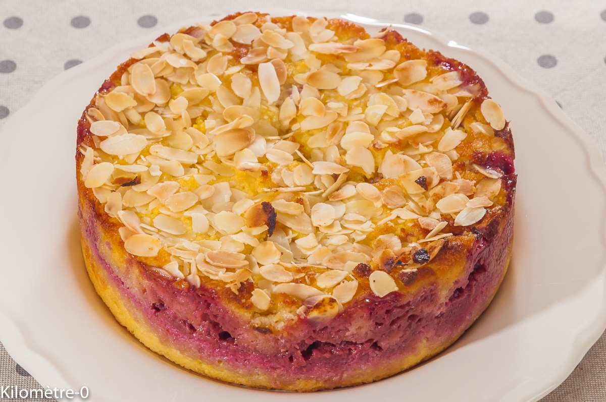 Photo de recette de gâteau à la polenta, framboises, facile, rapide de Kilomètre-0, blog de cuisine réalisée à partir de produits locaux et issus de circuits courts