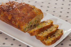 Photo de recette de cake,  thon, légumes, petits pois, fromage,  facile de  Kilomètre-0, blog de cuisine réalisée à partir de produits locaux et issus de circuits courts