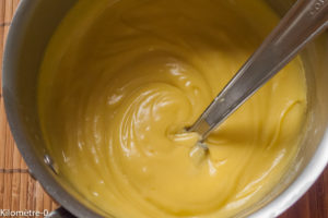 Photo de recette de crème pâtissière, facile, rapide, bio de Kilomètre-0, blog de cuisine réalisée à partir de produits locaux et issus de circuits courts