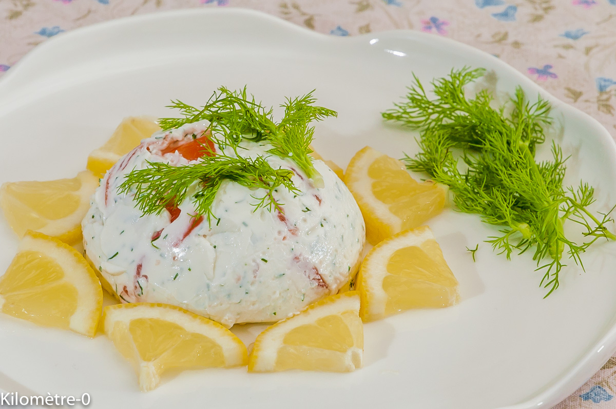 Photo de recette d'igloo saumon fumé, truite, aneth, fromage frais de Kilomètre-0, blog de cuisine réalisée à partir de produits locaux et issus de circuits courts