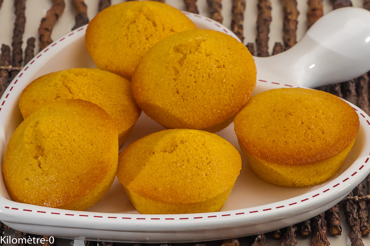 Photo de recette de gâteau à la polenta facile de Kilomètre-0, blog de cuisine réalisée à partir de produits locaux et issus de circuits courts