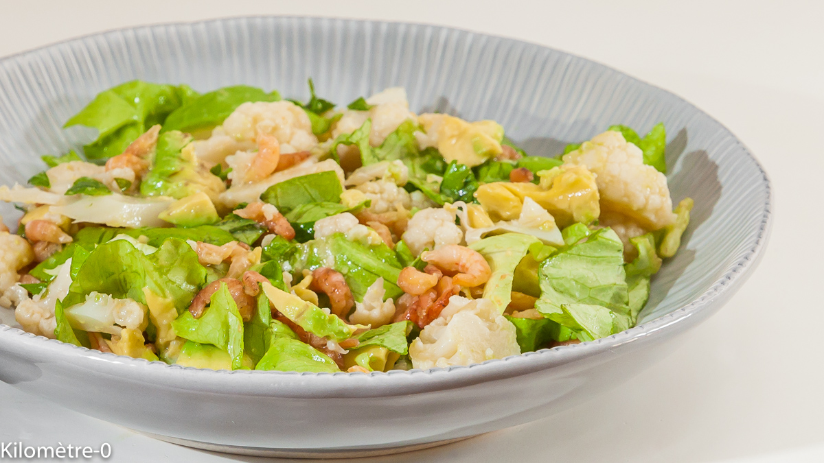 Photo de recette de crevettes grises, avocat, chou fleur, salade, printemps, facile, rapide, légère de Kilomètre-0, blog de cuisine réalisée à partir de produits locaux et issus de circuits courts