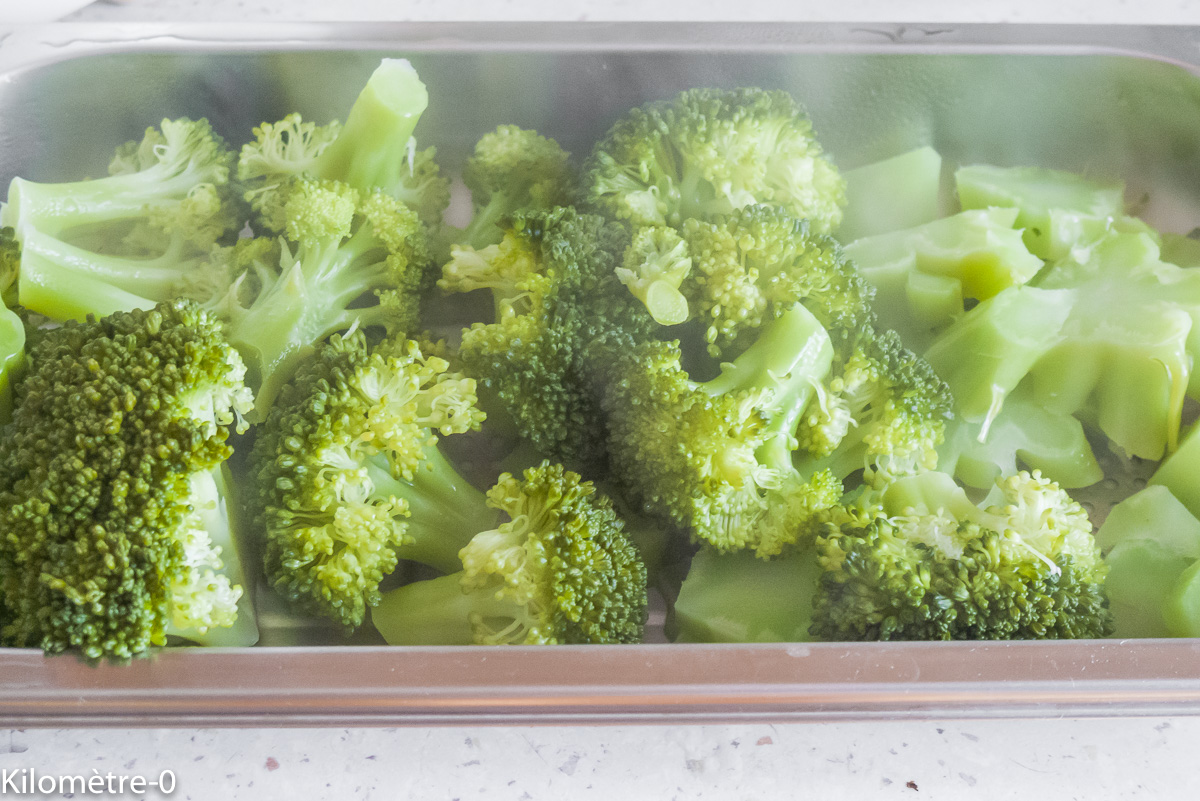 Photo de recette de brocoli, four vapeur, bio de Kilomètre-0, blog de cuisine réalisée à partir de produits locaux et issus de circuits courts