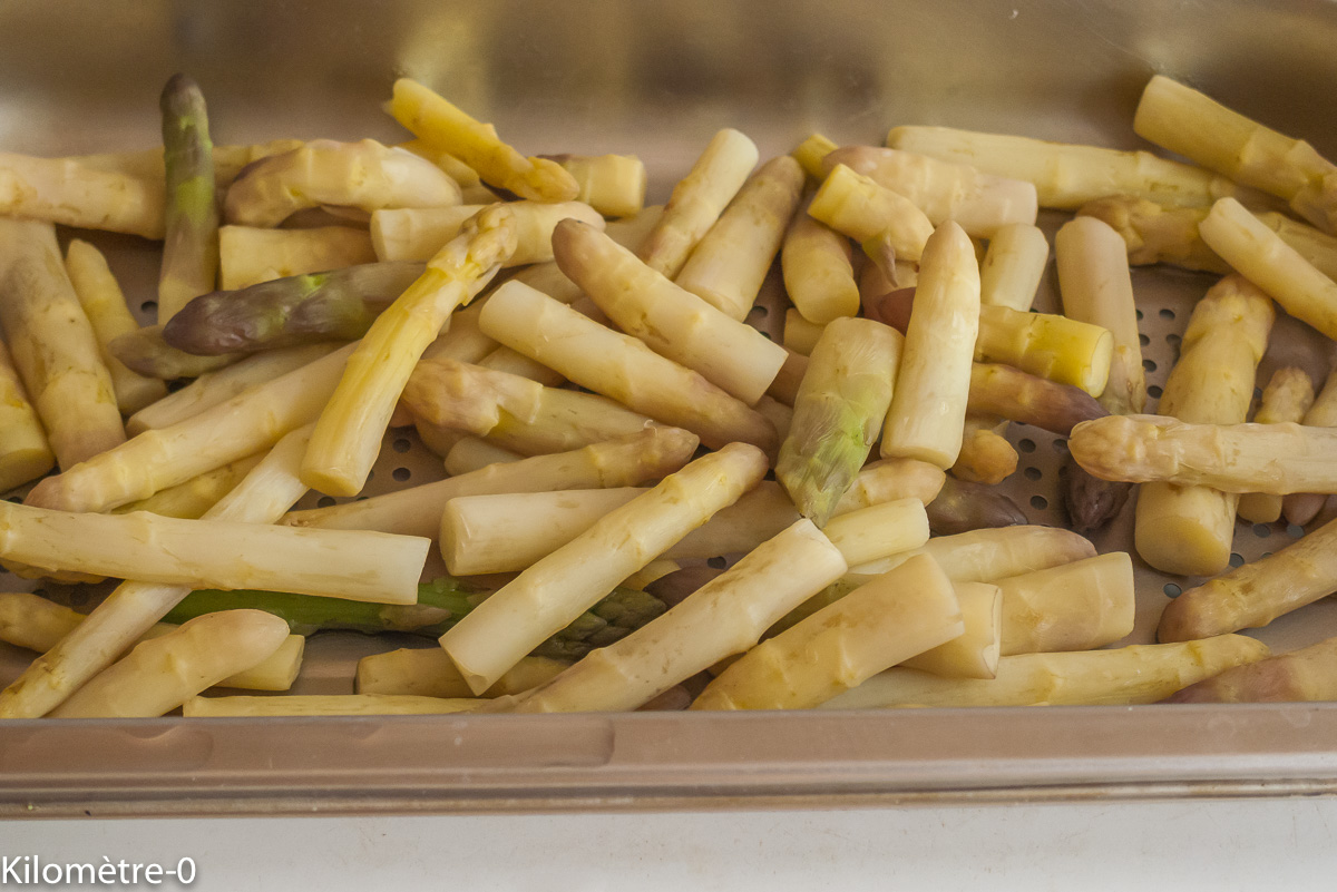 Photo de recette d'asperges, four vapeur, facile, légère, rapide de Kilomètre-0, blog de cuisine réalisée à partir de produits locaux et issus de circuits courts