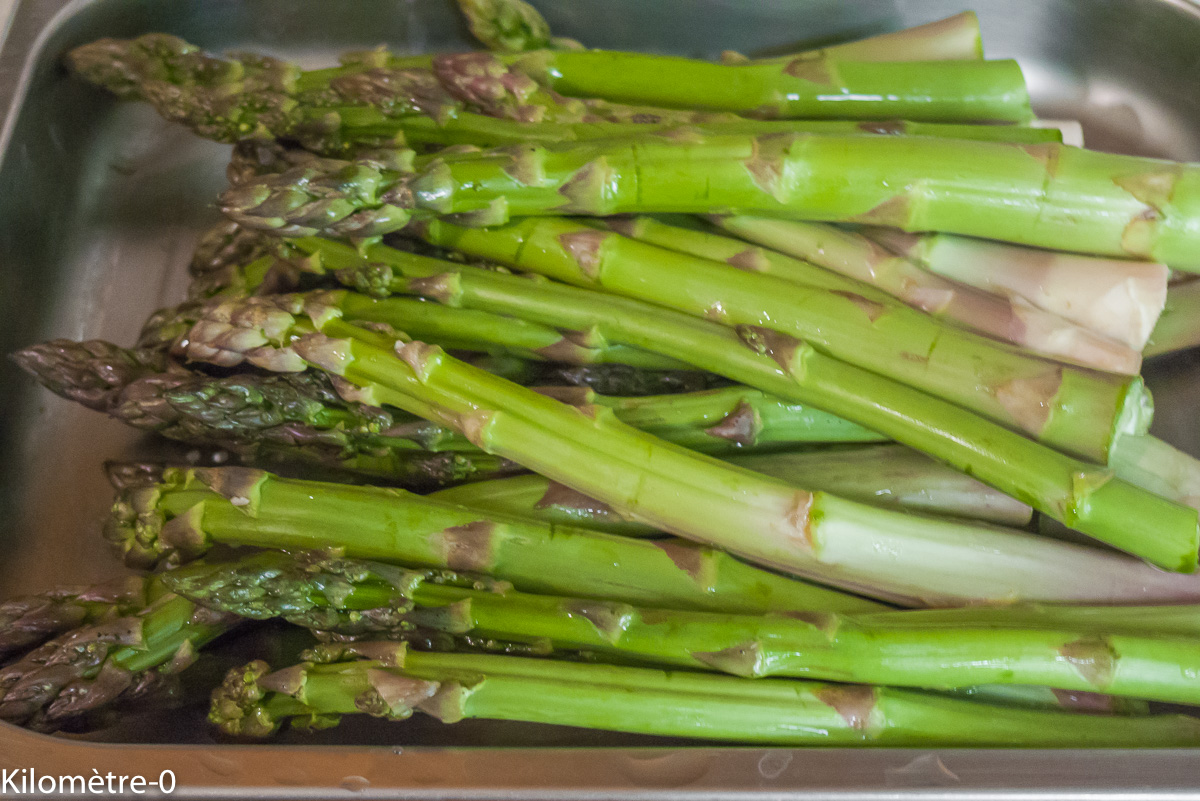 Photo de recette d'asperges vertes facile, rapide, four vapeur de Kilomètre-0, blog de cuisine réalisée à partir de produits locaux et issus de circuits courts