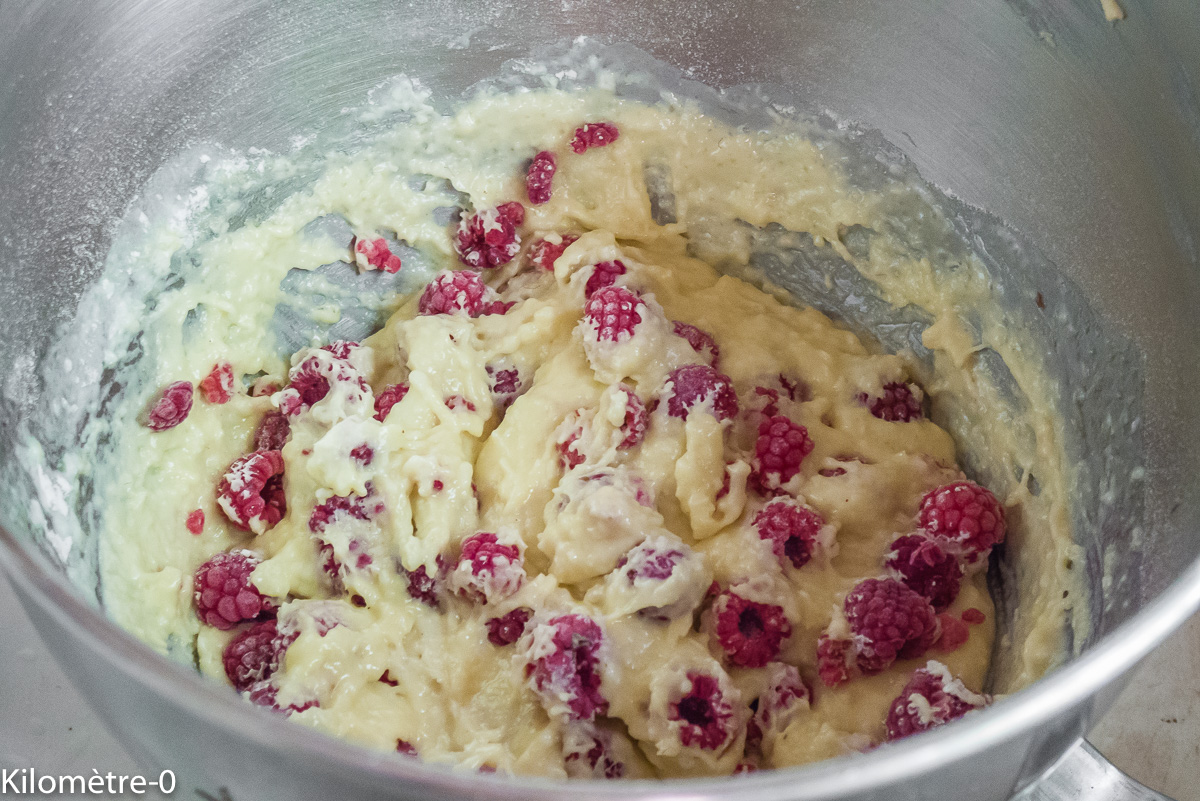 Photo de recette de cake aux framboises de Kilomètre-0, blog de cuisine réalisée à partir de produits locaux et issus de circuits courts