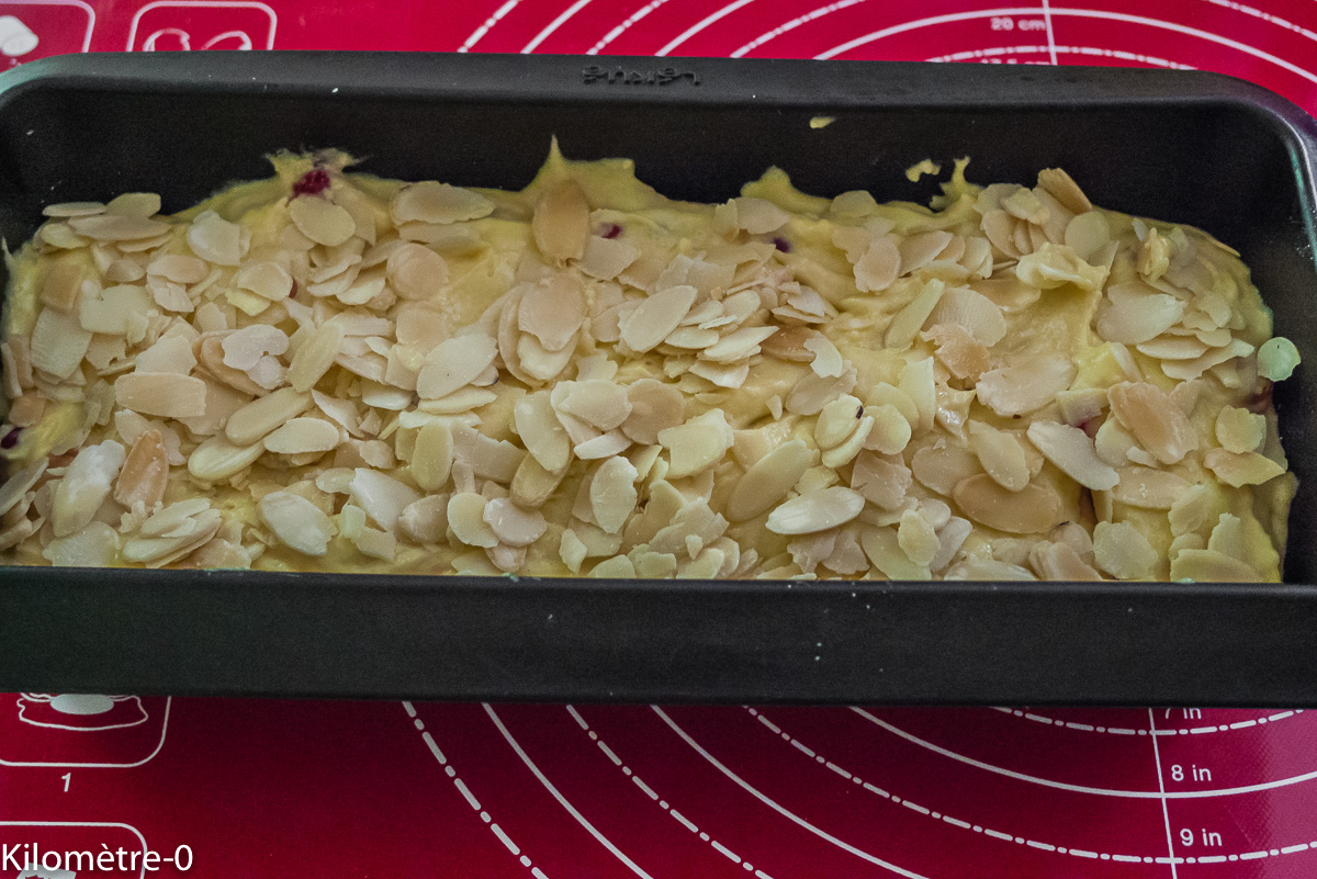 Photo de recette de cake facile de Kilomètre-0, blog de cuisine réalisée à partir de produits locaux et issus de circuits courts