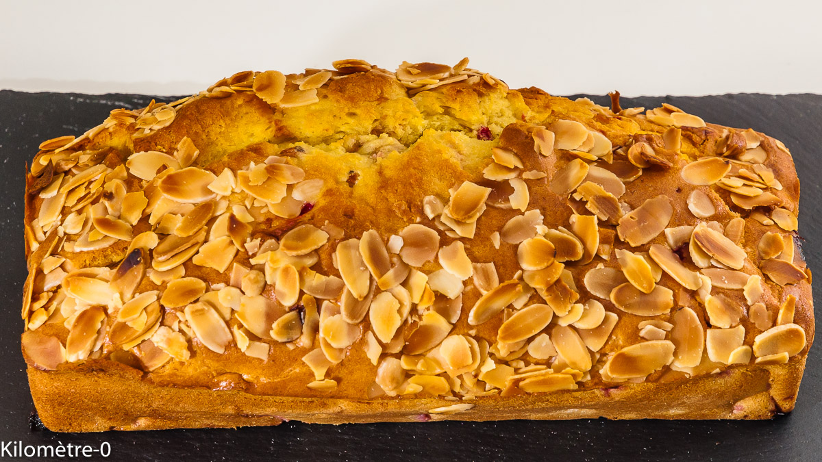 Photo de recette de gâteau du matin, fruits rouges, facile, rapide de Kilomètre-0, blog de cuisine réalisée à partir de produits locaux et issus de circuits courts