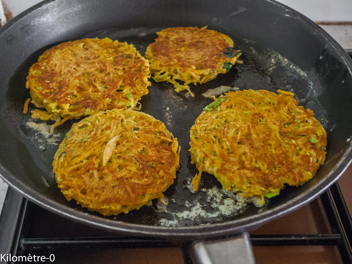 Photo de recette de galette végétale, curcuma, légumes, carotte, courgette, pomme de terre, bio de Kilomètre-0, blog de cuisine réalisée à partir de produits locaux et issus de circuits courts