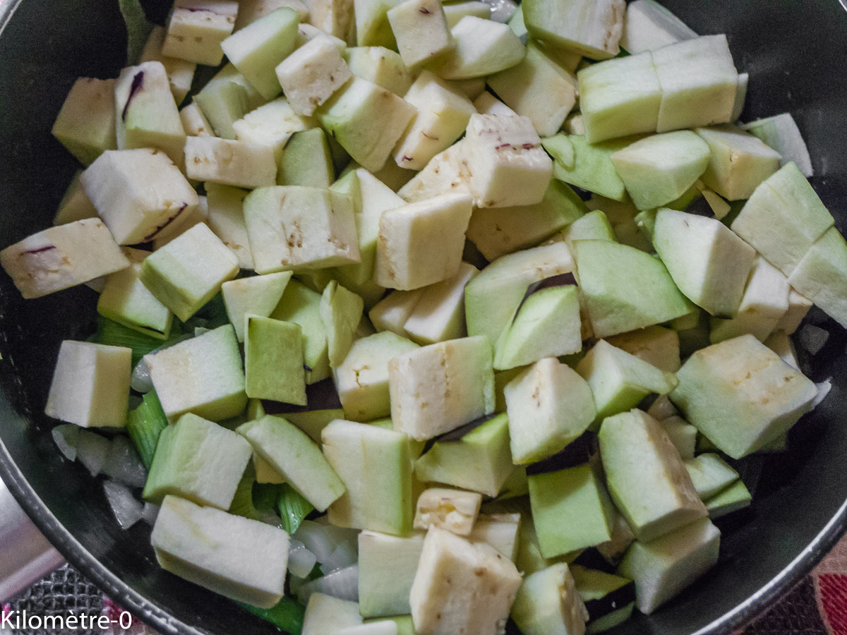 Photo de recette de tajine d'aubergines de Kilomètre-0, blog de cuisine réalisée à partir de produits locaux et issus de circuits courts