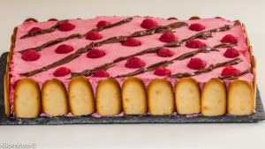 Photo de recette d'entremets, mousse de framboise, gâteau, fête, anniversaire, fruits rouges de  Kilomètre-0, blog de cuisine réalisée à partir de produits locaux et issus de circuits courts