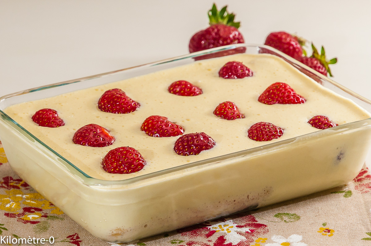 Photo de recette de tiramisu  aux fraises facile, rapide, maison de Kilomètre-0, blog de cuisine réalisée à partir de produits locaux et issus de circuits courts