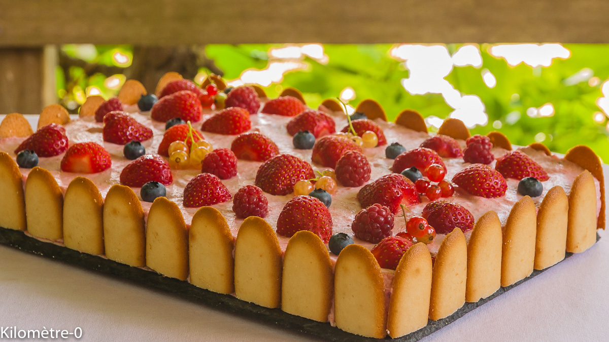 Photo de recette de mousse de fruits, charlotte, fraises, légère, de Kilomètre-0, blog de cuisine réalisée à partir de produits locaux et issus de circuits courts