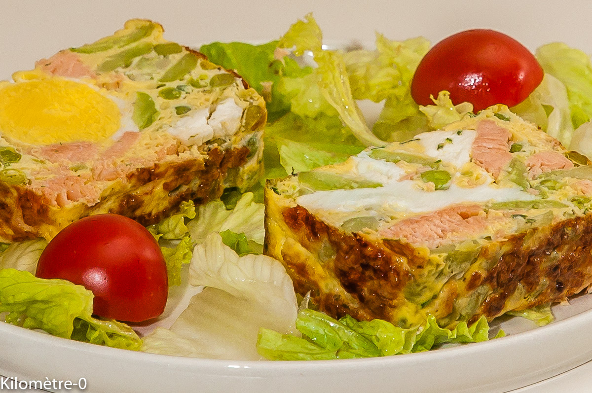 Photo de recette de terrine, cake, saumon, oeuf, fèves, petits pois, légumes de Kilomètre-0, blog de cuisine réalisée à partir de produits locaux et issus de circuits courts
