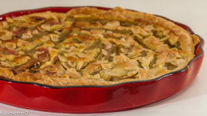 Photo de recette de tarte rhubarbe, amandes de  Kilomètre-0, blog de cuisine réalisée à partir de produits locaux et issus de circuits courts