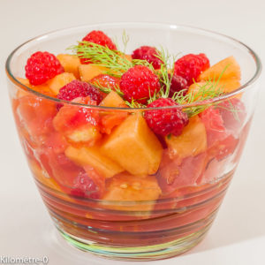 Photo de recette de verrine, salade, salade composée, tomate, melon, framboise, légère, facile, rapide, été, fraiche,  Kilomètre-0, blog de cuisine réalisée à partir de produits locaux et issus de circuits courts