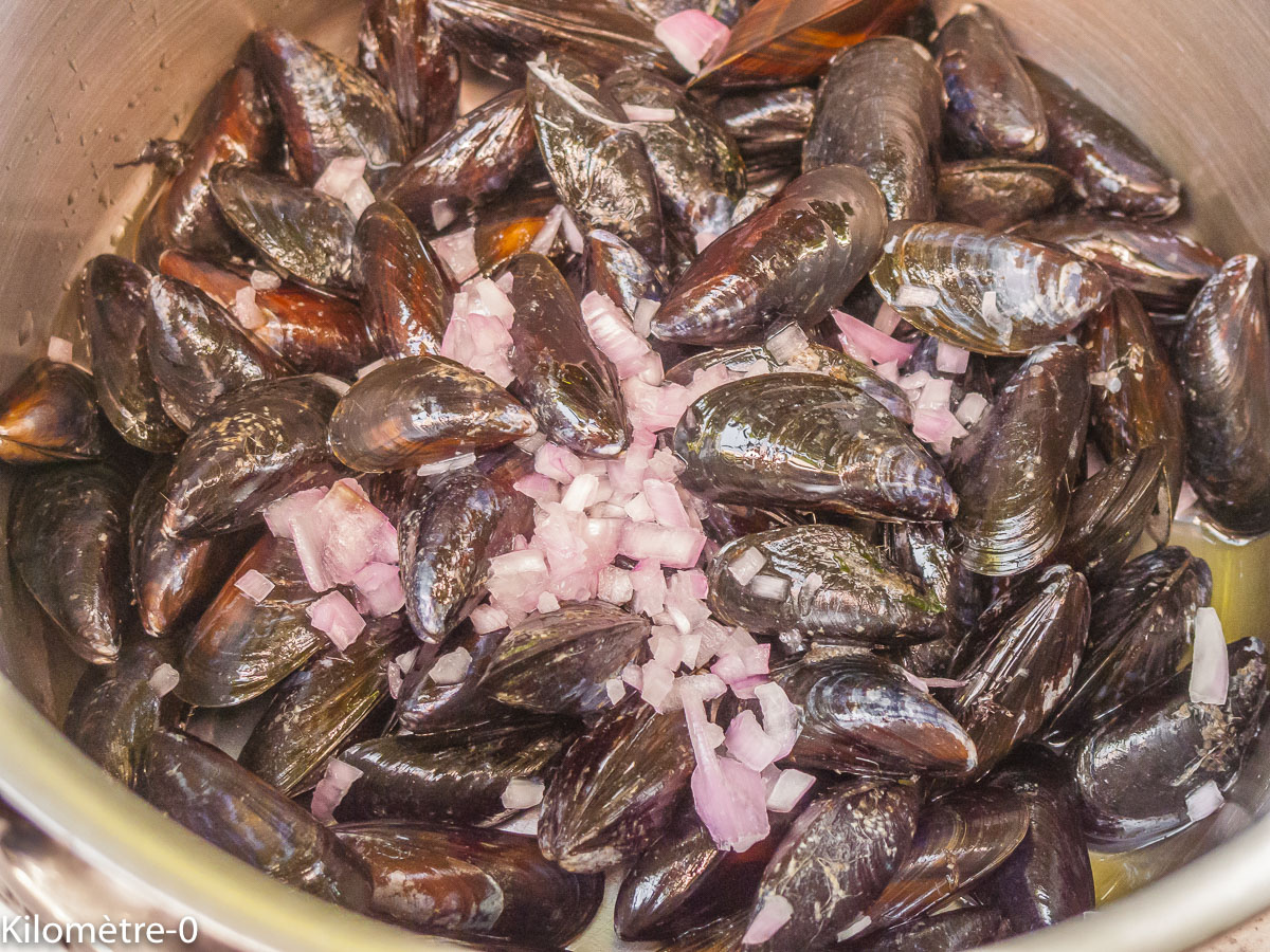 Photo de recette de moules de Kilomètre-0, blog de cuisine réalisée à partir de produits locaux et issus de circuits courts