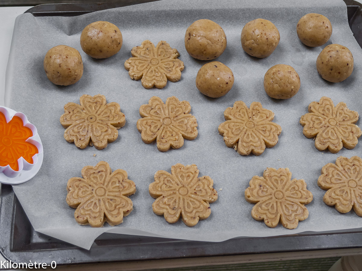 Photo de recette de sablés aux noisettes faciles de Kilomètre-0, blog de cuisine réalisée à partir de produits locaux et issus de circuits courts