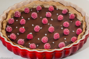 Photo de recette de tarte au chocolat et aux fruits rouges de Kilomètre-0, blog de cuisine réalisée à partir de produits locaux et issus de circuits courts
