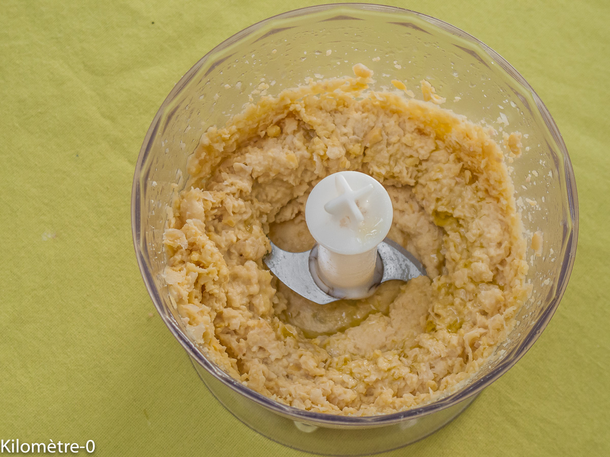 Photo de recette de houmous facile, rapide, pois chiche, bio, apéro maison, Kilomètre-0, blog de cuisine réalisée à partir de produits locaux et issus de circuits courts