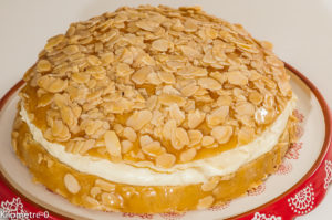 Photo de recette de brioche allemande, Allemagne, gâteau, bienenstich, maison, Kilomètre-0, blog de cuisine réalisée à partir de produits locaux et issus de circuits courts