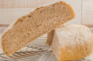Photo de recette de pain maison, facile, bio de Kilomètre-0, blog de cuisine réalisée à partir de produits locaux et issus de circuits courts