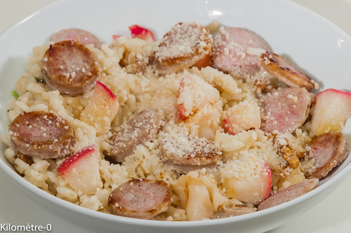 Photo de recette de risotto, facile, italienne, saucisse, grana padano, pommes de Kilomètre-0, blog de cuisine réalisée à partir de produits locaux et issus de circuits courts