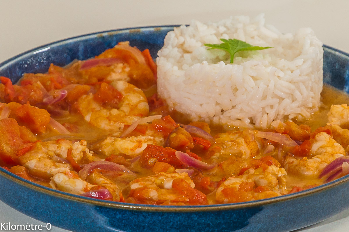 Photo de recette de cuisine angolaise facile, recette d'Angola rapide, crevettes, lait de coco, tomates de Kilomètre-0, blog de cuisine réalisée à partir de produits locaux et issus de circuits courts