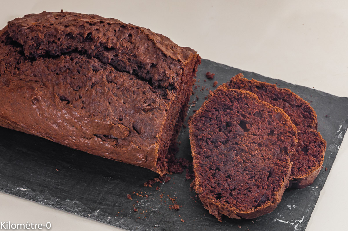 Photo de recette de gâteau léger au chocolat, matin petit déjeuner, facile, rapide, bio de Kilomètre-0, blog de cuisine réalisée à partir de produits locaux et issus de circuits courts