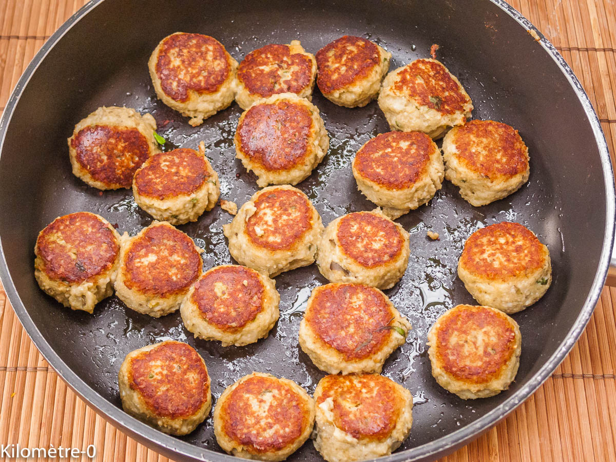 Polpette d&rsquo;aubergine au grana padano : étape 7 — Poêlez-les dans une poêle contenant de l'huile ou enfournez-les sur…