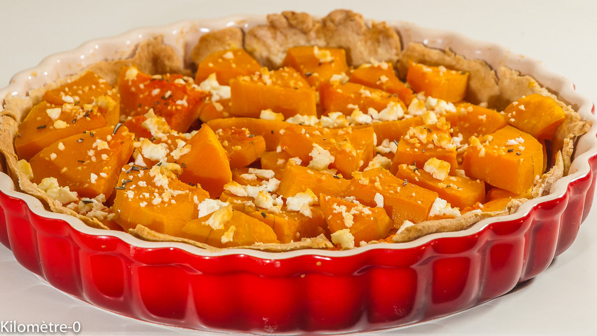 Photo de recette de tarte, quiche, courge, butternut, potimarron, facile, fêta, bacon de Kilomètre-0, blog de cuisine réalisée à partir de produits locaux et issus de circuits courts