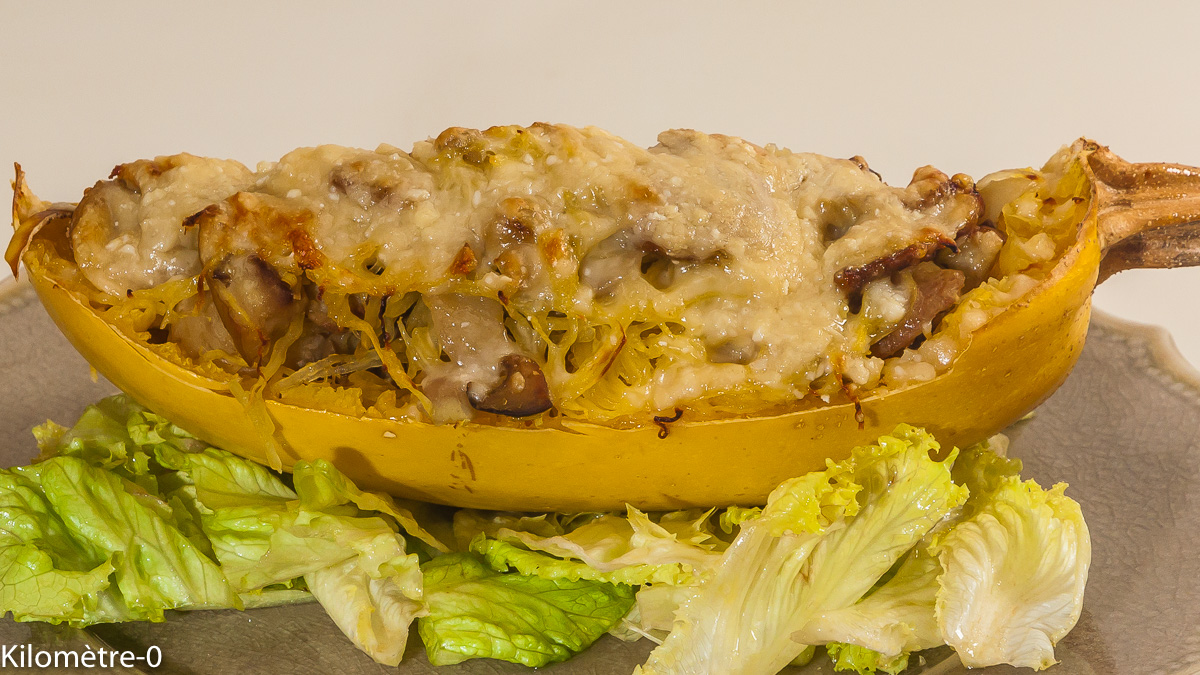 Photo de recette de courge farcie, végétarienne, bio, facile, Kilomètre-0, blog de cuisine réalisée à partir de produits locaux et issus de circuits courts