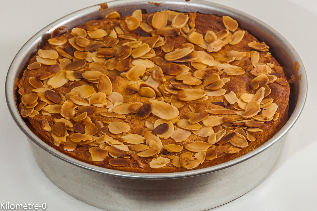 Photo de recette de fondant facile aux amandes, gâteau, dessert rapide, léger de Kilomètre-0, blog de cuisine réalisée à partir de produits locaux et issus de circuits courts