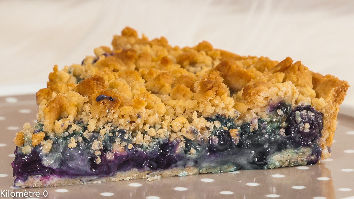 Photo de recette de dessert, gâteau finlandais, tarte, myrtilles, crumble, fruits rouges, Finlande, cuisine d'Europe du Nord, cuisine du monde,